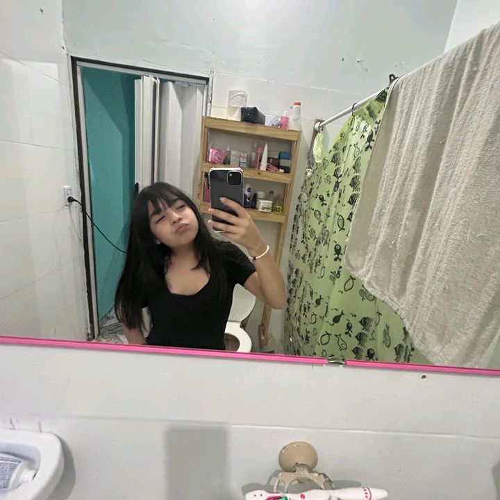 @_32allison
