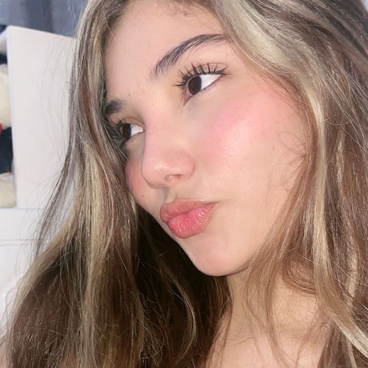 @angieelorenaax