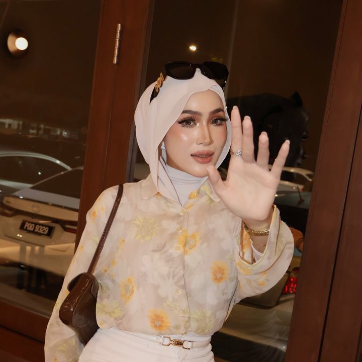 @anisdickyy