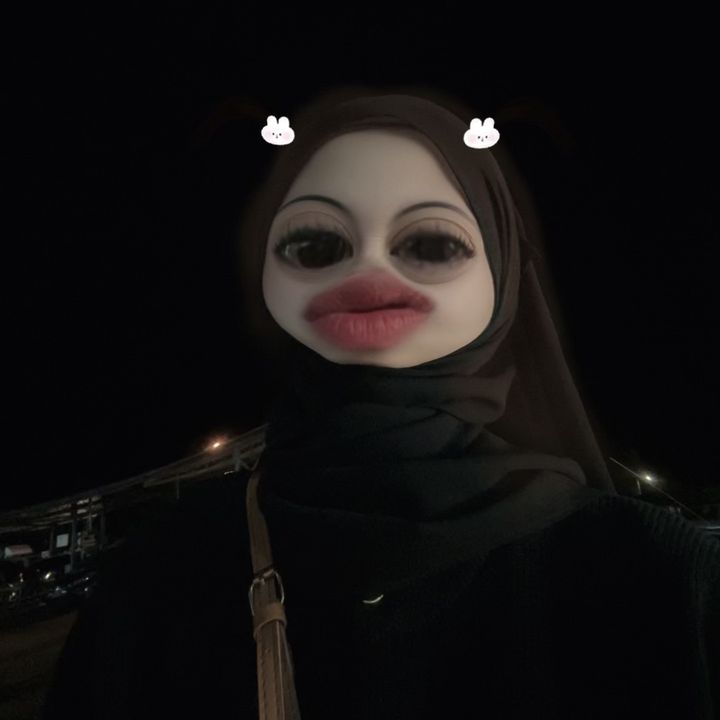 @ann4r0sly._