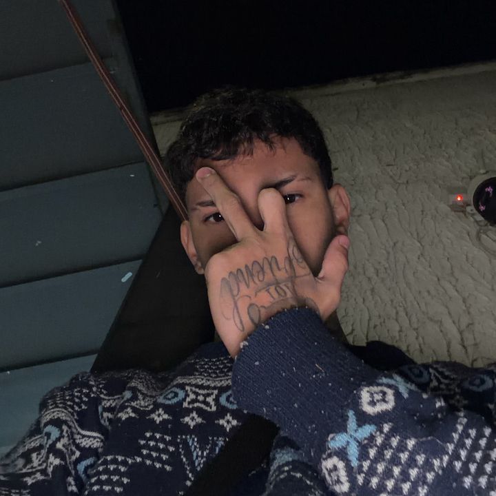 @astrolivess