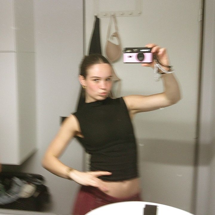 @elenismet_