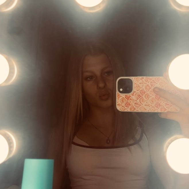 @emma_h0ls7