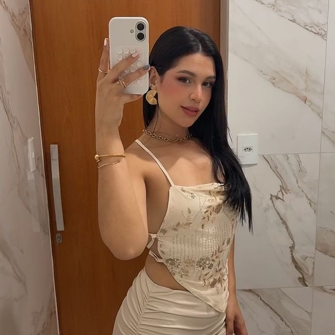 @flaviasillvaaa