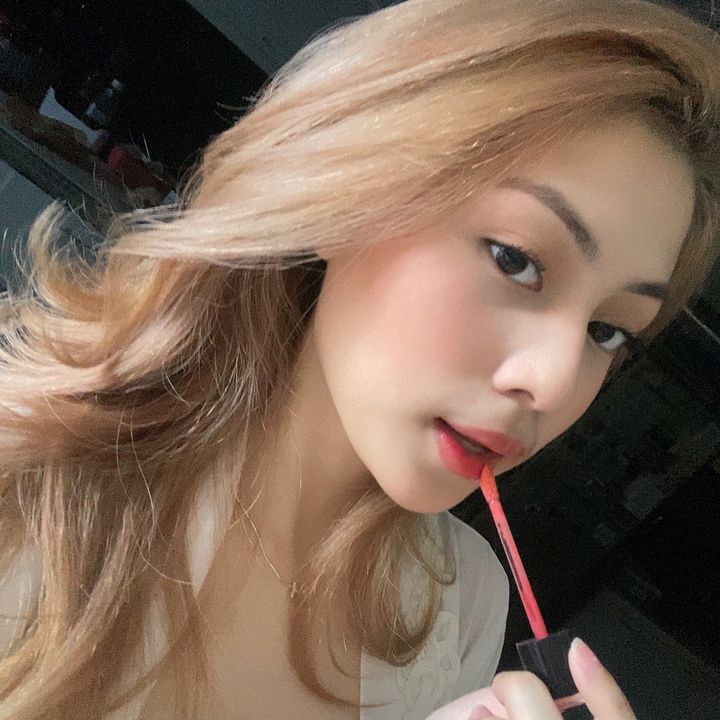 @hiyshax