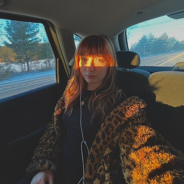 @holdupisthatlillie