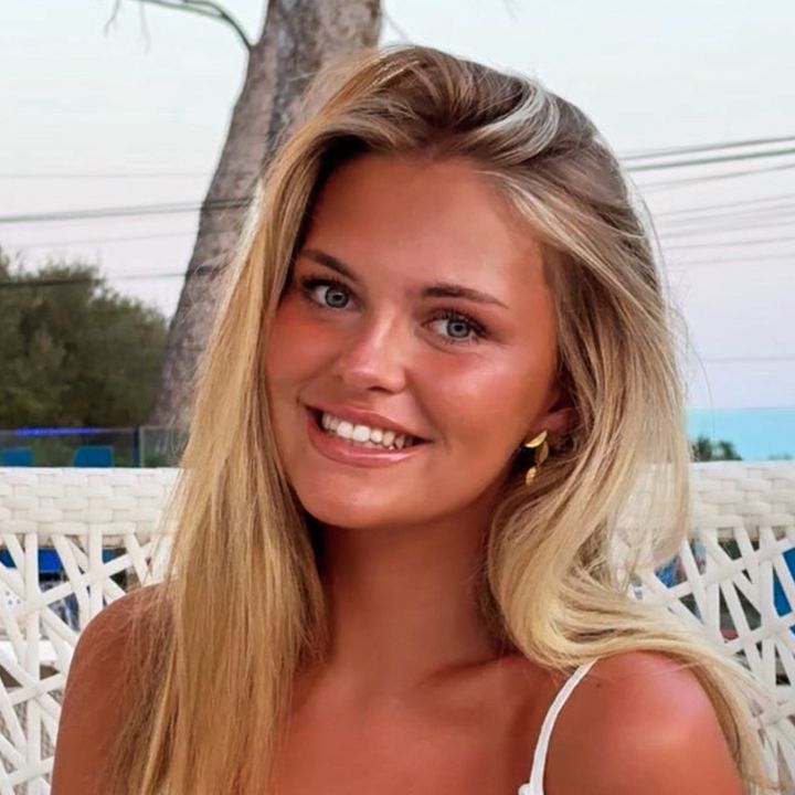 @hollyvjones