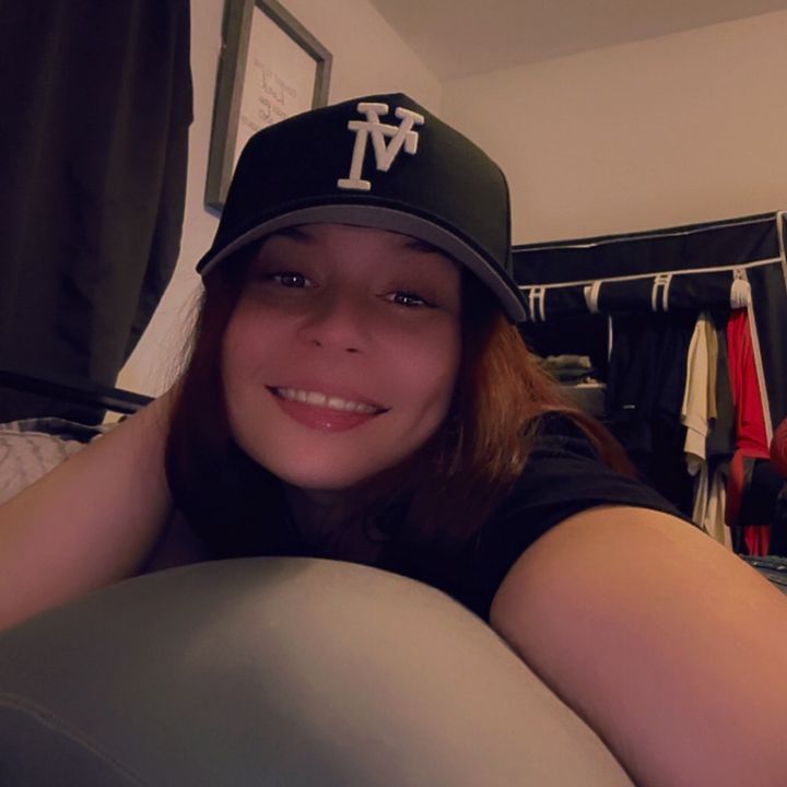 @honeybunz8996