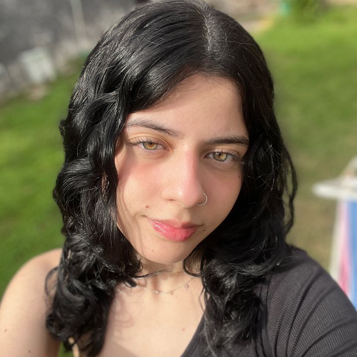 @larapereyra21_