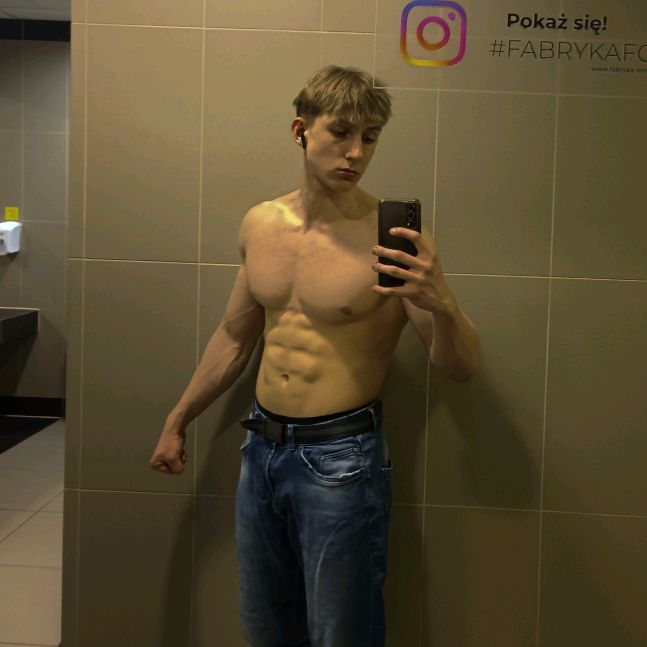 @lewandowski____