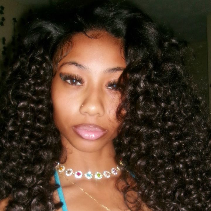 @luv_marii