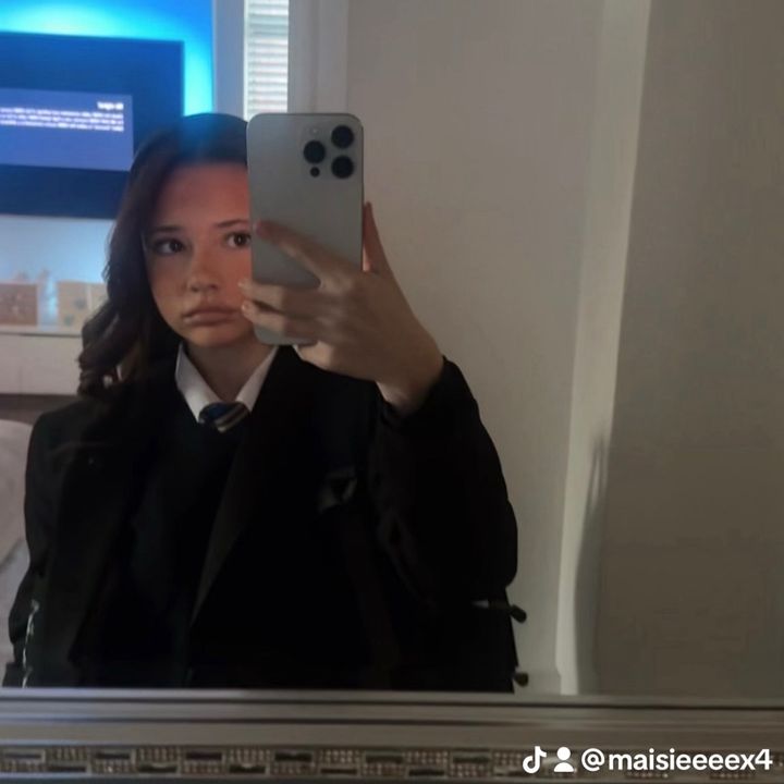 @maisieraexx1