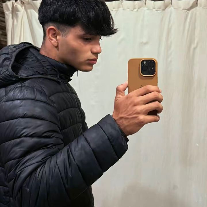 @maxii_fica