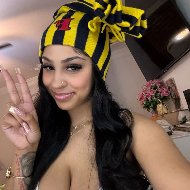 @moreeofnik