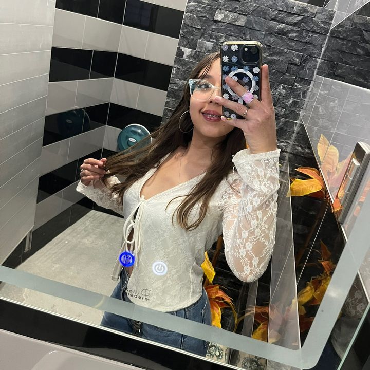@nayomiyomiyomi_