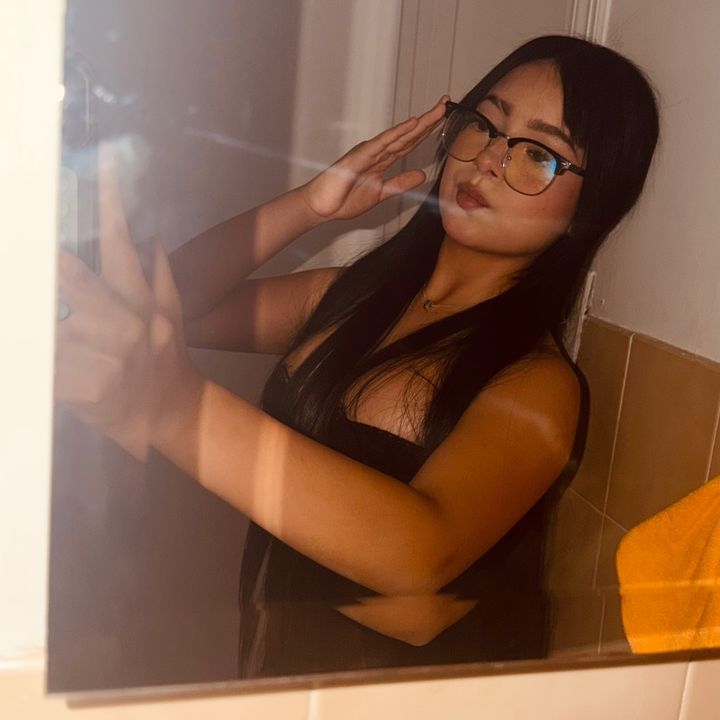 @nicoleezf_