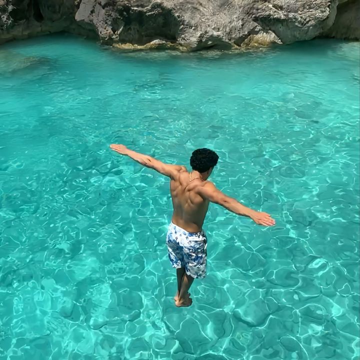 @r1hundo_live
