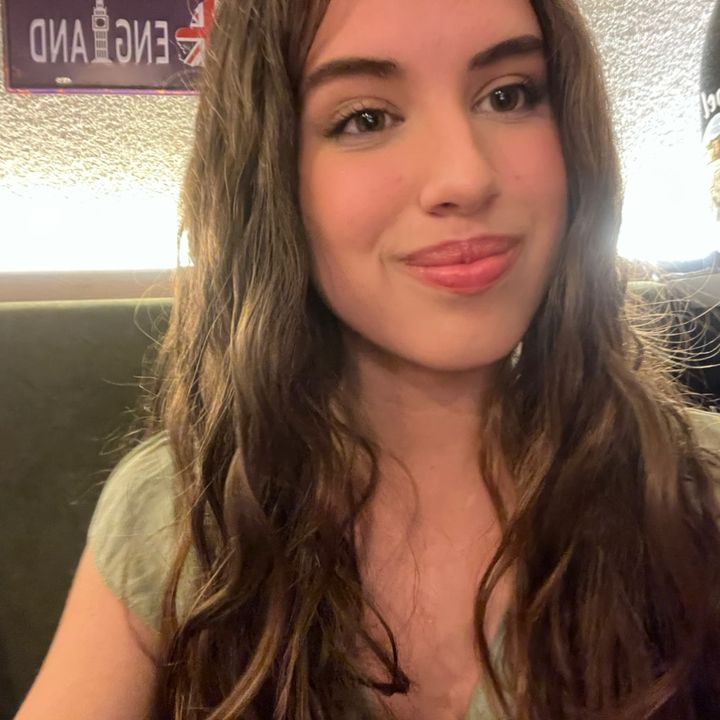 @secretlaru