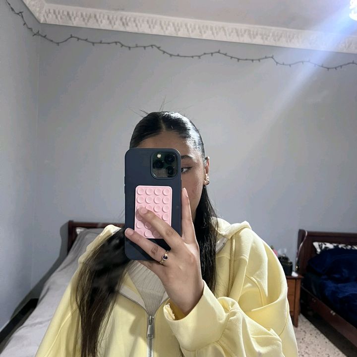 @souhila9665