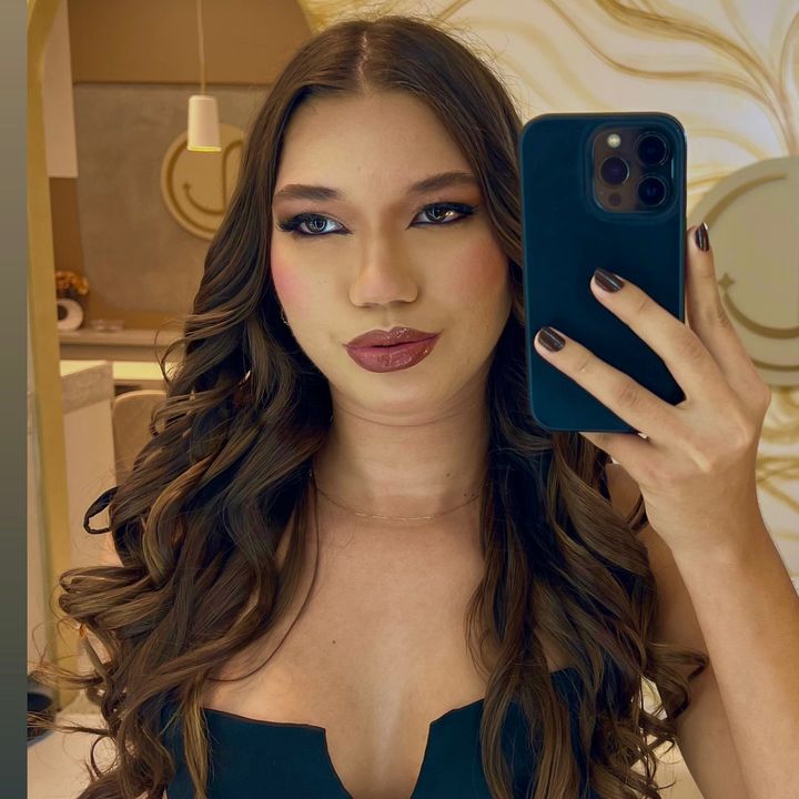 @thamyadrienny