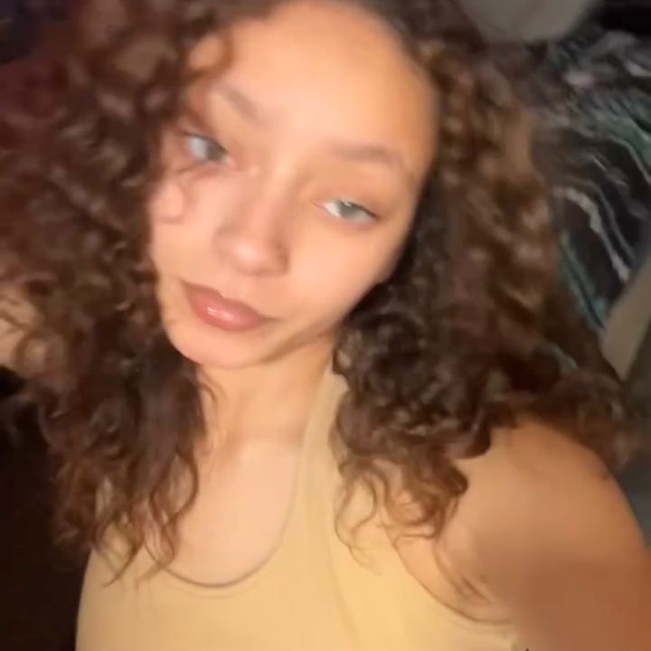 @trazy_ari04