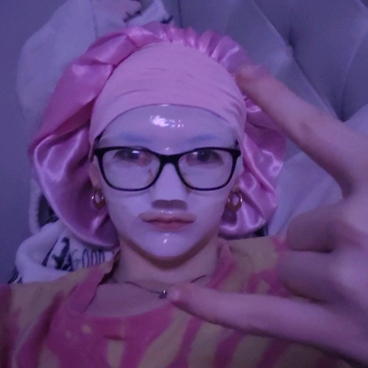 @ur_diva_bestie