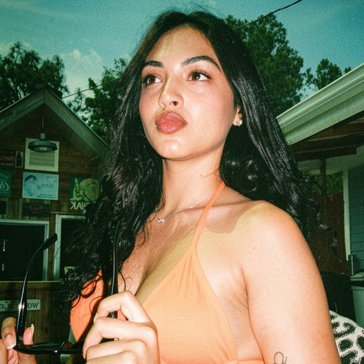 @xlusiveliyah