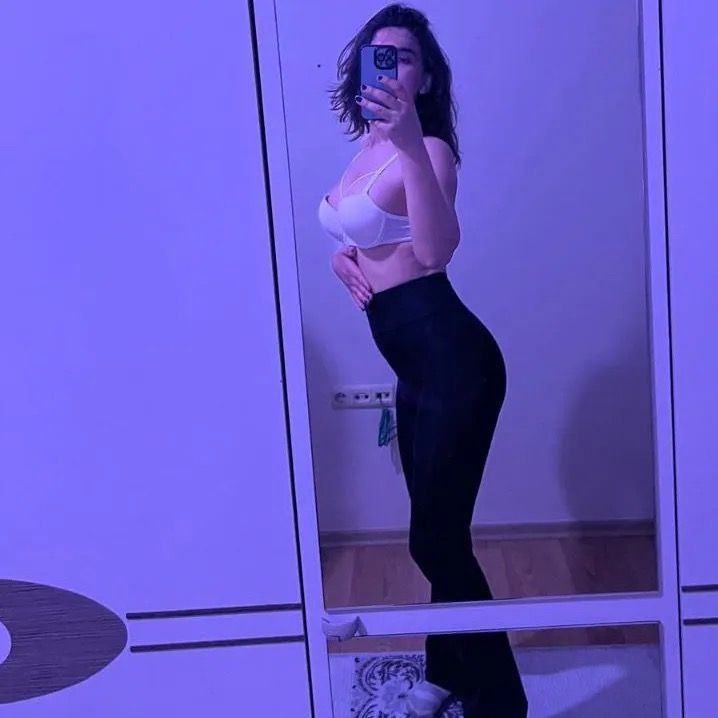 @yelizslay3