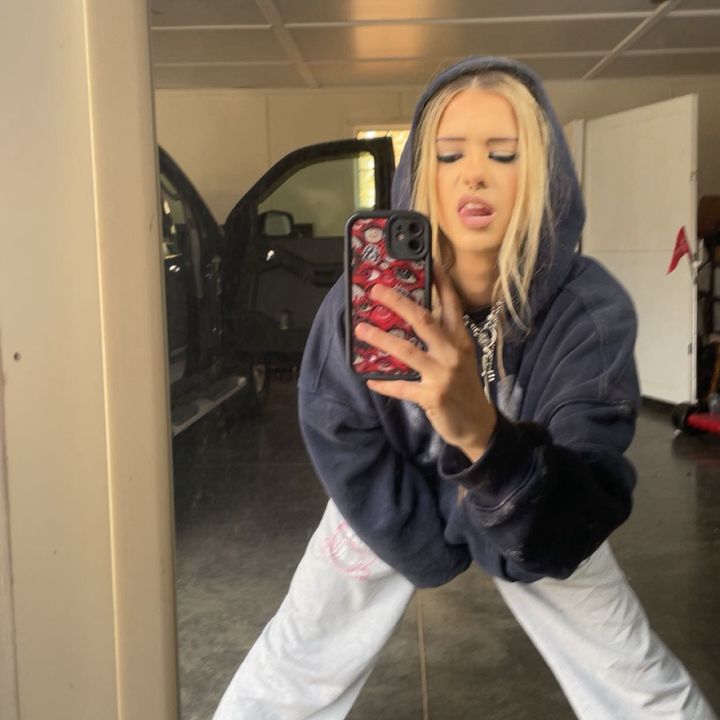 @your9irlfriend