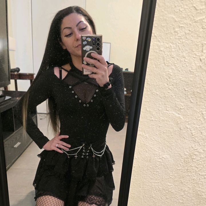 @yvettevalentine
