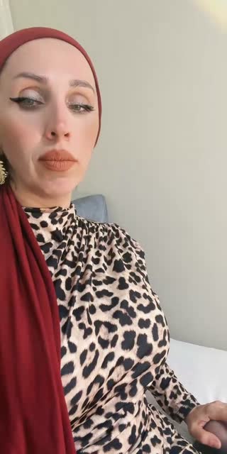 TikTok live: Hedeften at takibe alıyım by @gocmen_kizi27