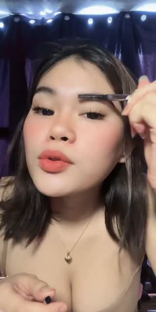 TikTok live: Sige itutok mo pa😐 by @abegail_088