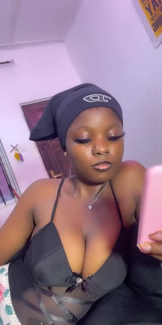 TikTok live: Please come in. by @lilmamaspeaks6