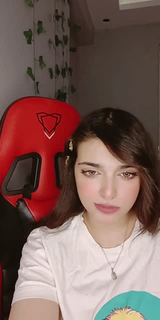 TikTok live: هلووز👀🐥💗 by @xx_nancyherz_xx