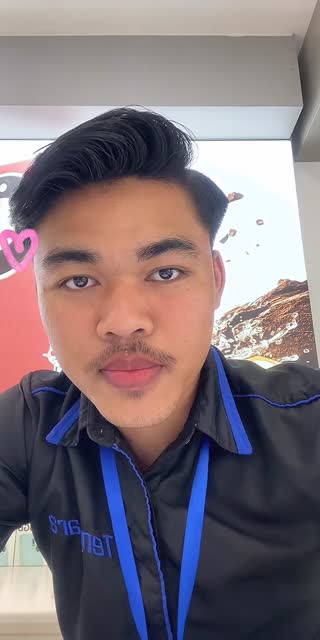 TikTok live: hello guys by @tenggarakotatinggi