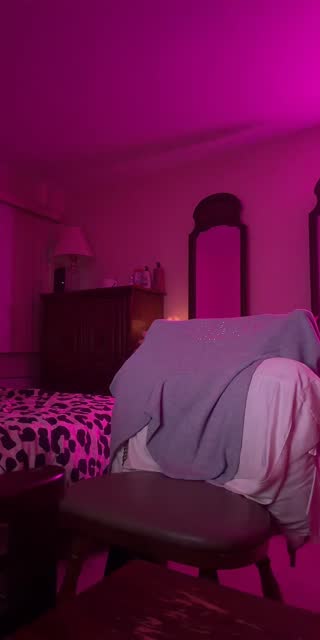 TikTok live: Come chat with me today ❤️😘 by @sarahrupard20