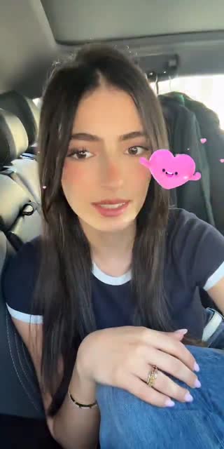 TikTok live: live love laugh 🤍 by @tatianablive
