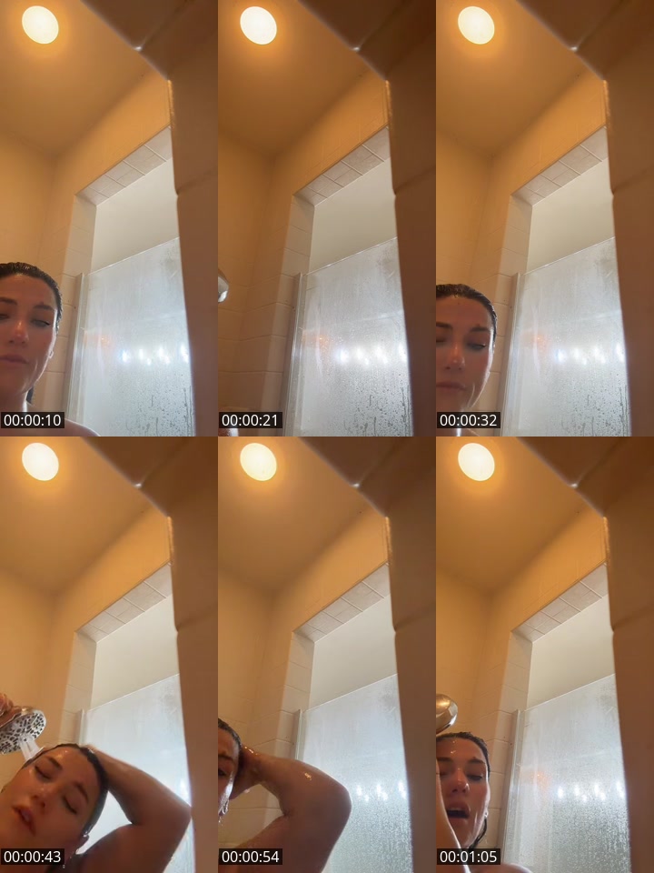 TikTok live: Ever so quaintly mobbing 🤙🏽 by @catalinanative