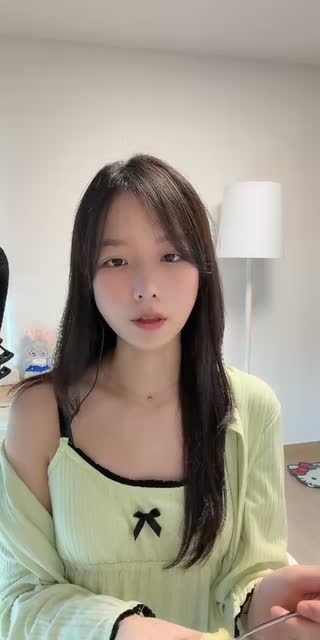 TikTok live: 가족 가즈아😁 by @tyoning_