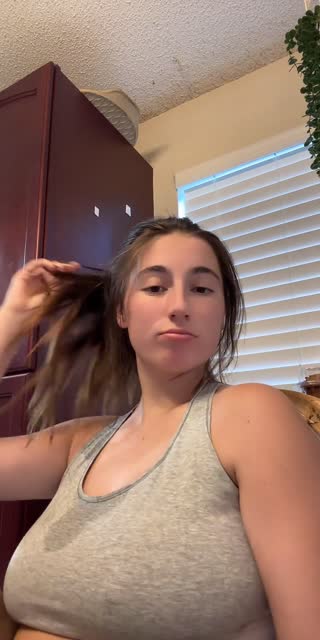 TikTok live: Pool by @pyttrella