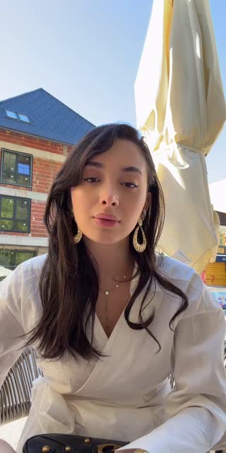 TikTok live: Gellüğğ by @atavratmiyaav