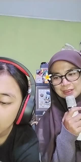 TikTok live: nonton yuuu by @firginia2018