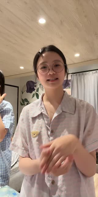 TikTok live: 엄지ㅣㅣㅣㅣㅣㅣ by @motorwithout_r