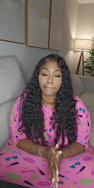 TikTok live: wyd by @ivoncyjones00