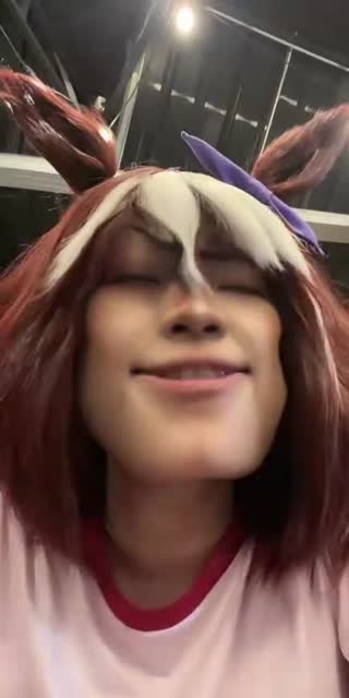 TikTok live: Hi by @ailinsykes