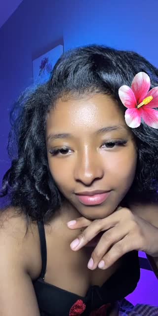 TikTok live: Welcome to Venus🪐 by @verseofvenus