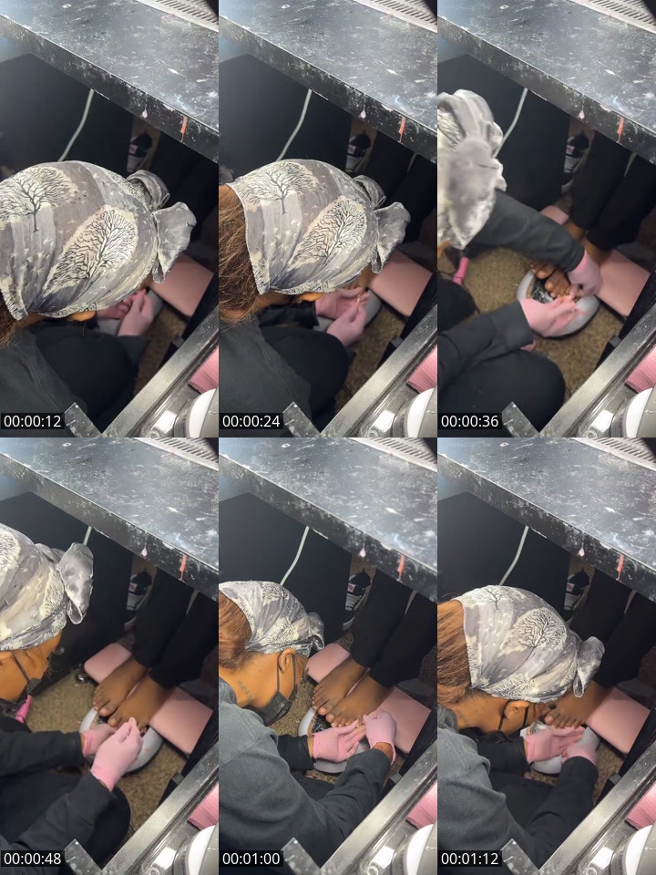 TikTok live: At work?💕 by @dasanidior444