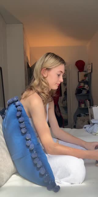TikTok live: let’s do my hair!! by @chlo_in_nyc