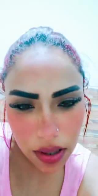 TikTok live: ❤️❤️❤️❤️❤️💓💓😿 by @khlwdransy88