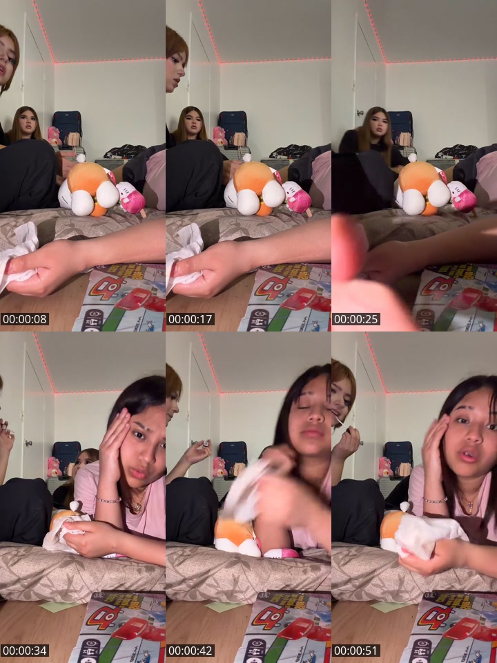 TikTok live: #fyp by @nicoleezf_